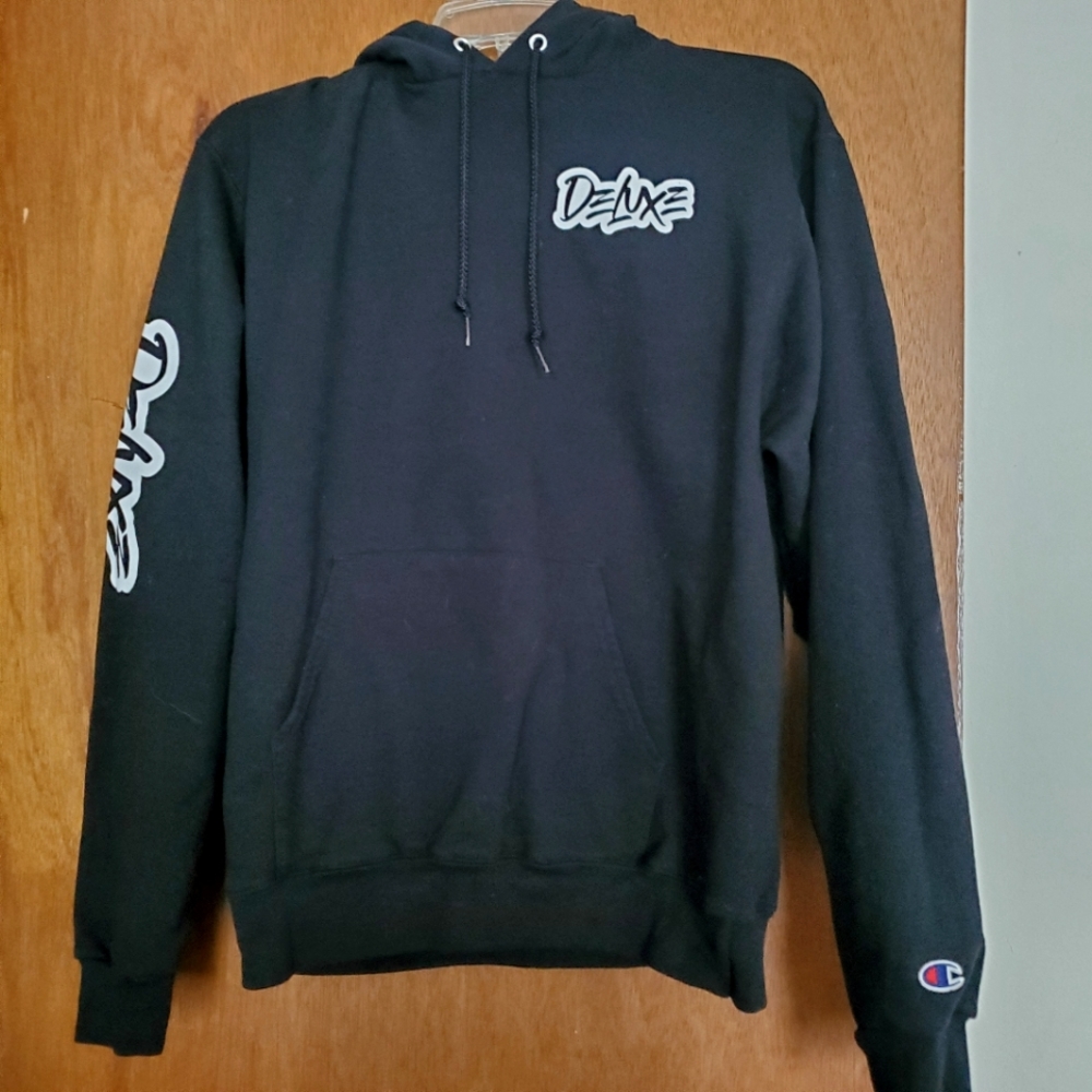 Deluxe Champion sweatshirt